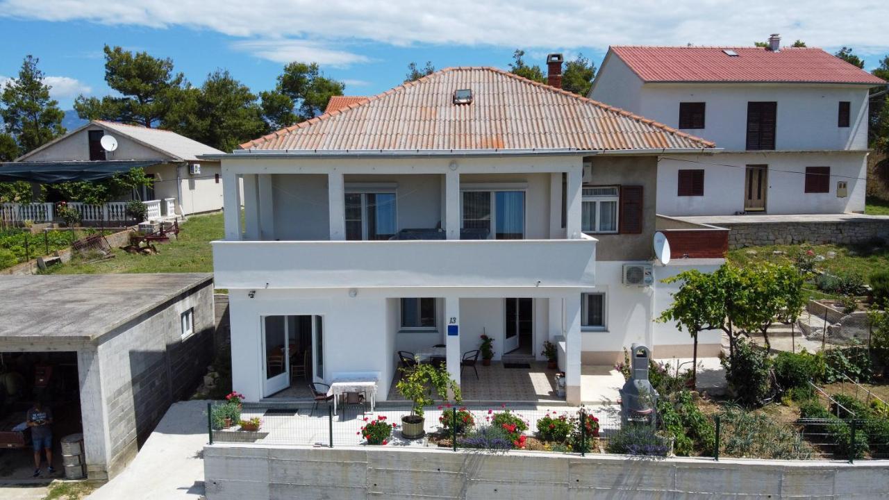 Apartments Tri Mora Ražanac Екстериор снимка