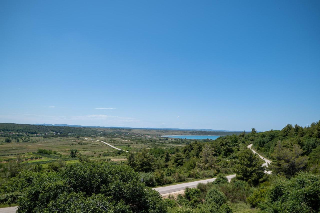 Apartments Tri Mora Ražanac Екстериор снимка