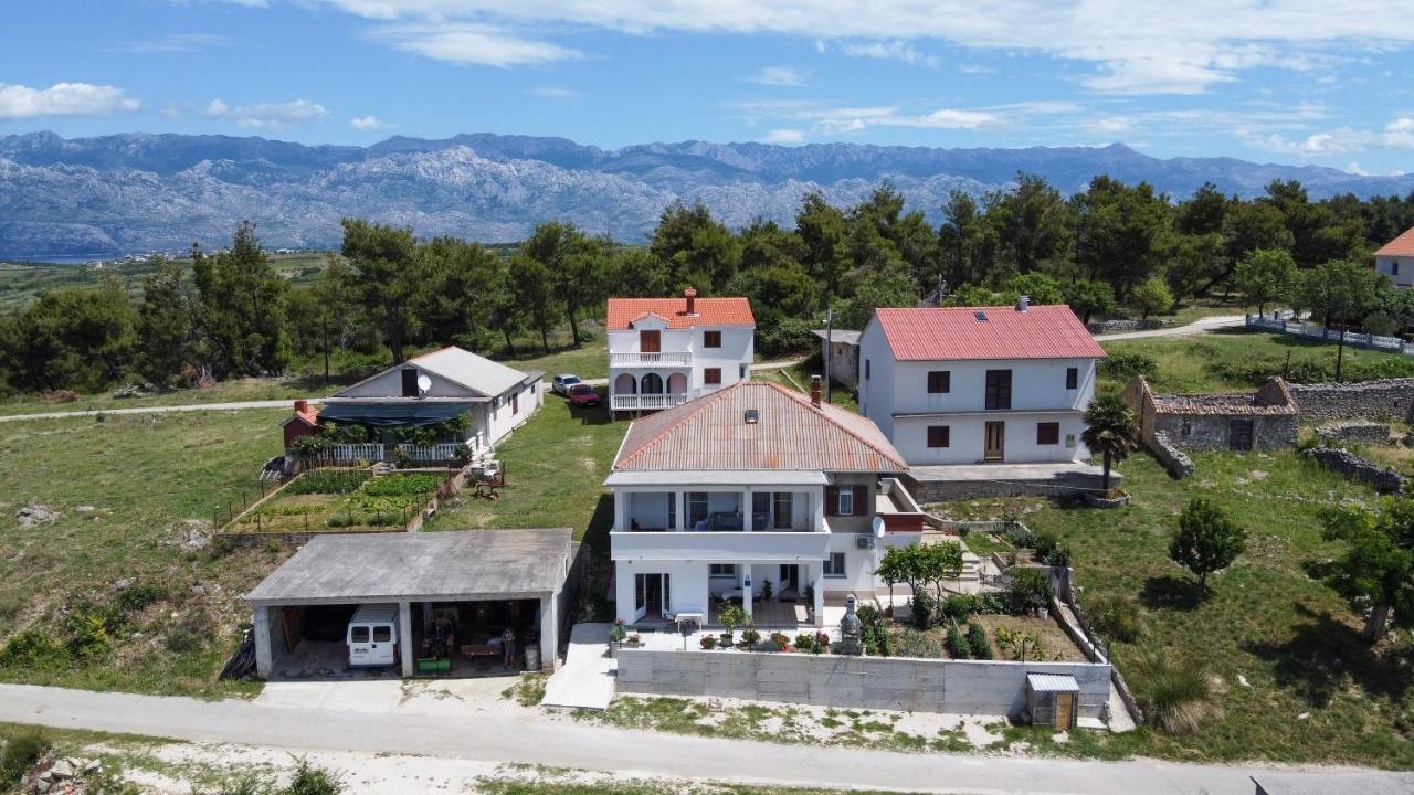 Apartments Tri Mora Ražanac Екстериор снимка