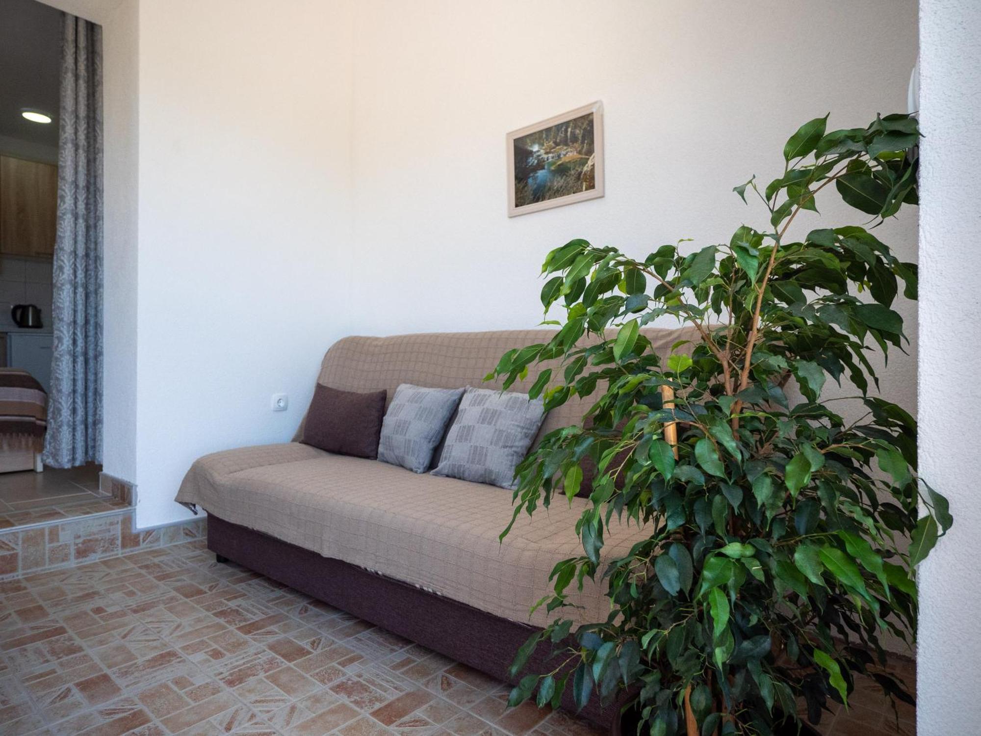 Apartments Tri Mora Ražanac Стая снимка