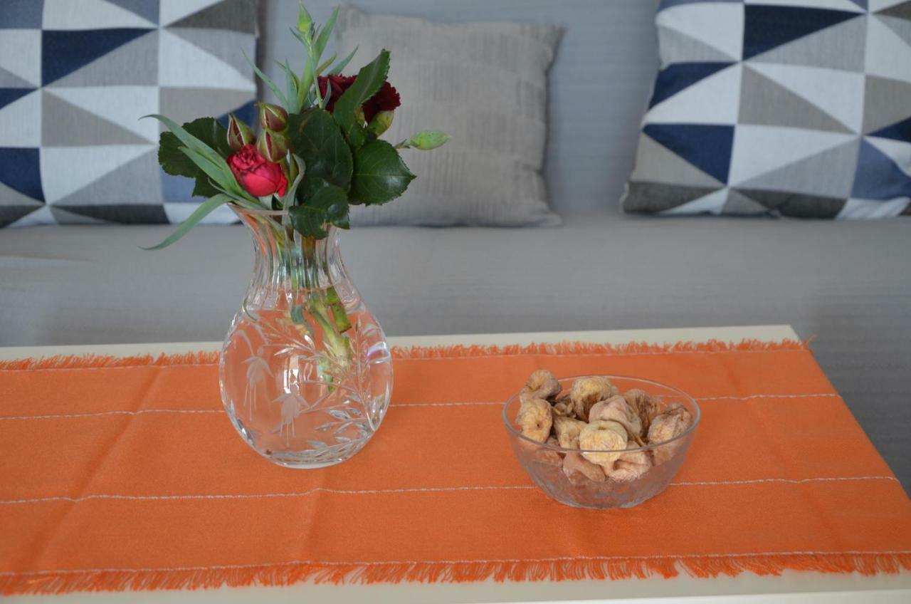 Apartments Tri Mora Ražanac Екстериор снимка