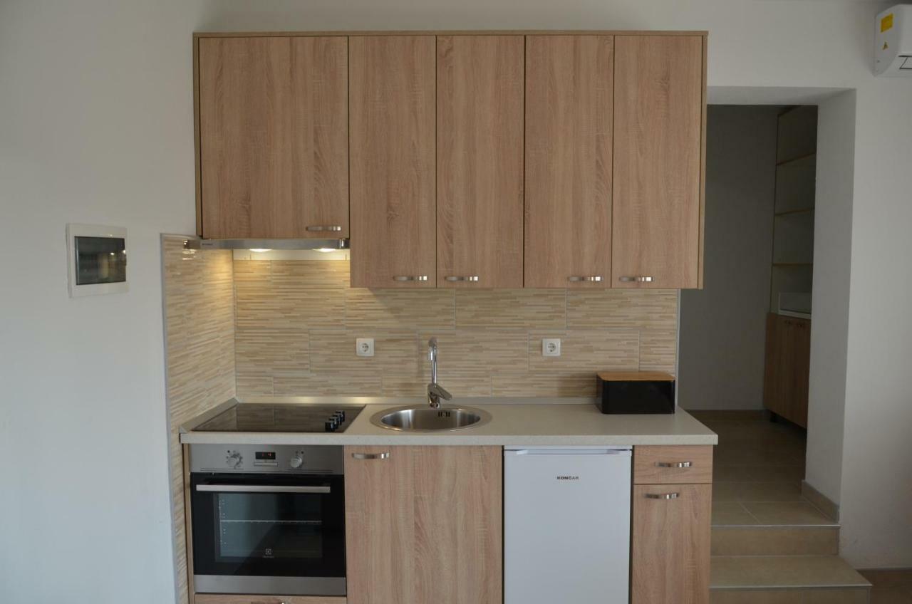 Apartments Tri Mora Ražanac Екстериор снимка
